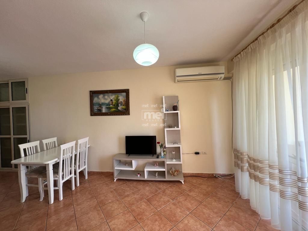 JEPET ME QIRA APARTAMENT 1+1 PRANE KOMPLEKSIT FLORIDA, PLAZH! 3