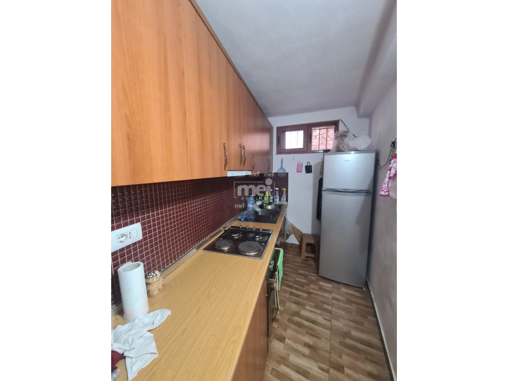 SHITET SHTEPI PERDHESE TEK LAGJIA E RE ! 11