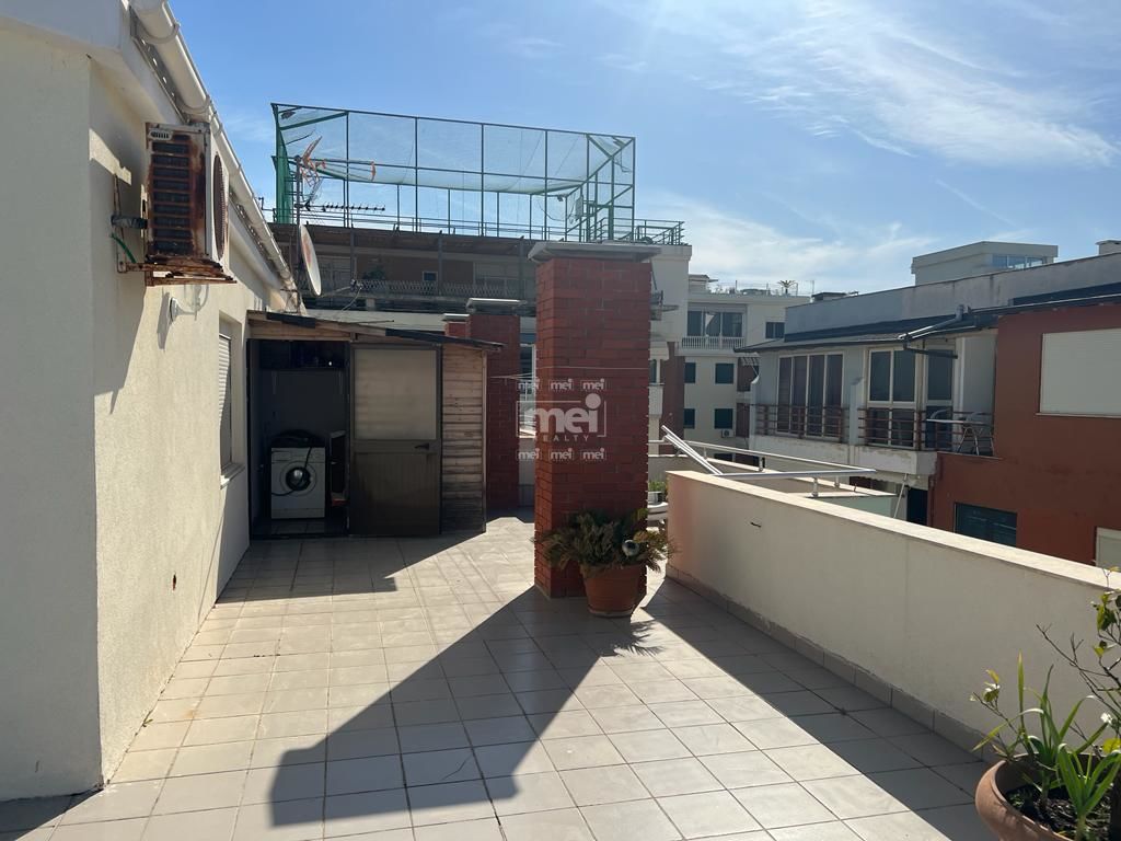 SHITET APARTAMENT 1+1 ME PAMJE NGA DETI NE GOLEM!