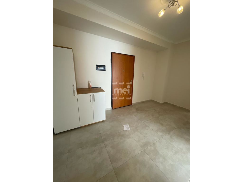 JEPET ME QIRA APARTAMENT 2+1+2 TEK RRUGA E RE E PORTIT! 9