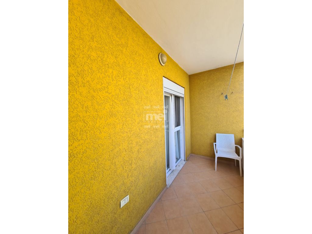JEPET ME QIRA APARTAMENT 2+1 ME PAMJE DETI TEK RROTA E KUQE! 3