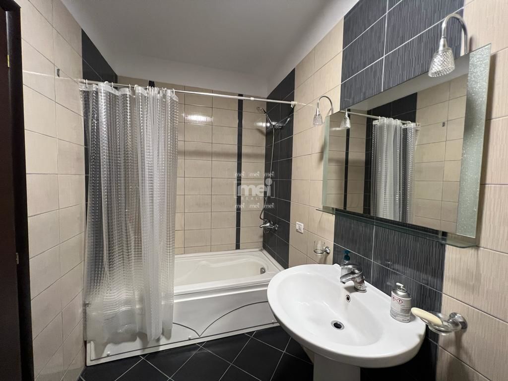 JEPET ME QIRA APARTAMENT  2+1+2 ME PAMJE  BALLORE NGA DETI NE VOLLGA 9