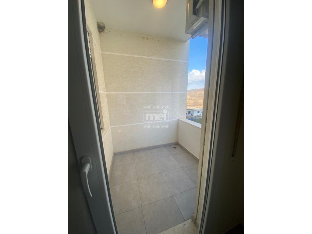 SHITET APARTAMENT 1+1 TEK GJIRI I LALZIT! 5