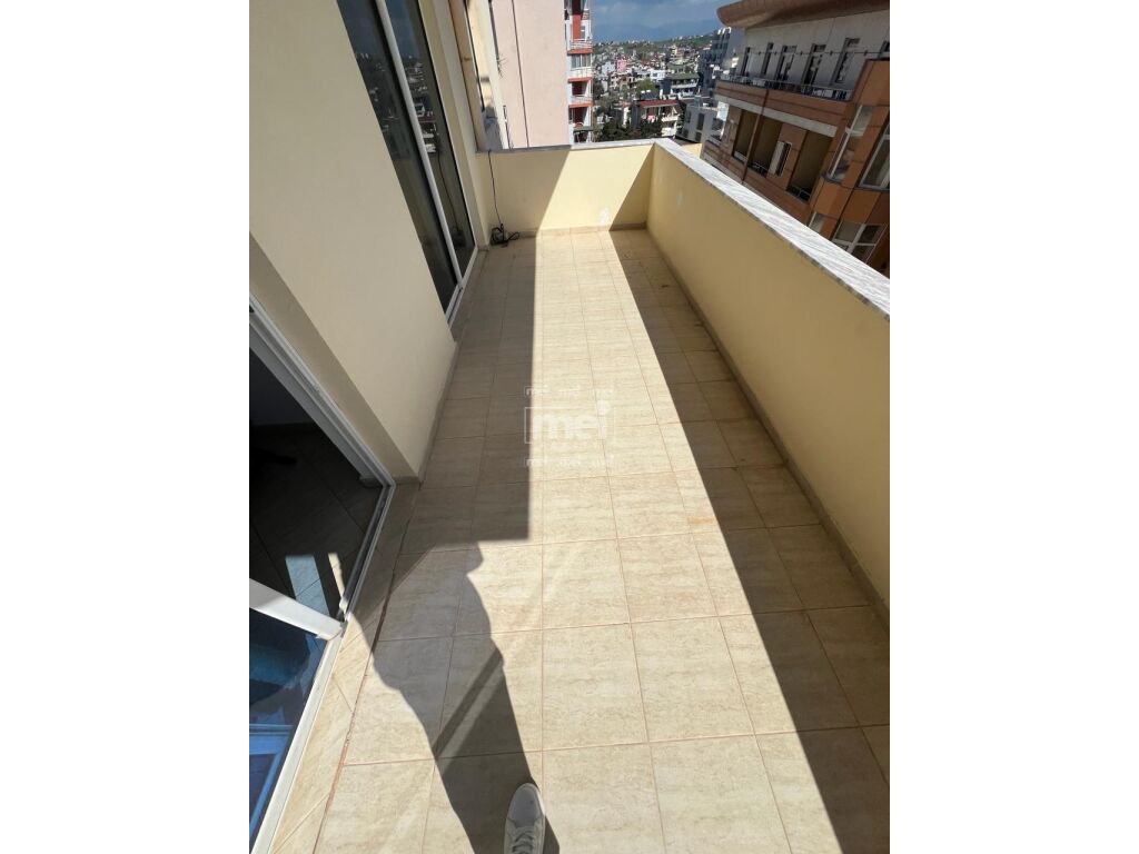 JEPET ME QIRA APARTAMENT 2+1+2 NE HEKURUDHA ! 7