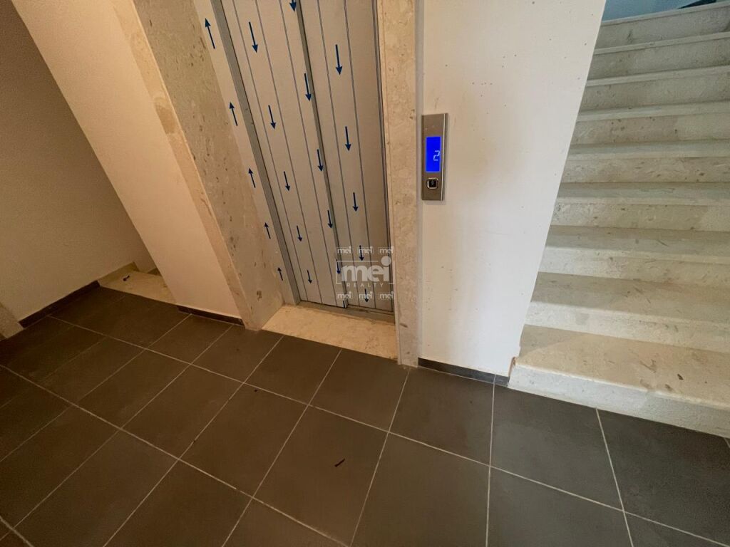 SHITET APARTAMENT 2+1 NE QERRET TE KAVAJES! 9