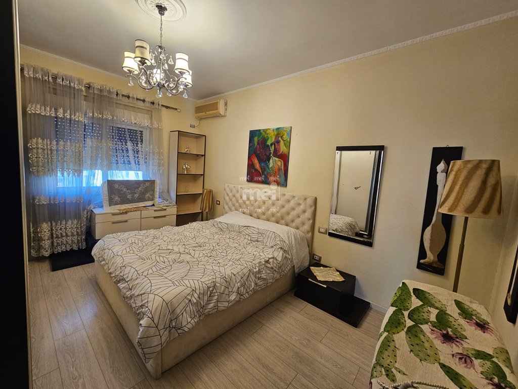 JEPET ME QIRA APARTAMENT 1+1 PRANE GJYKATES! 6
