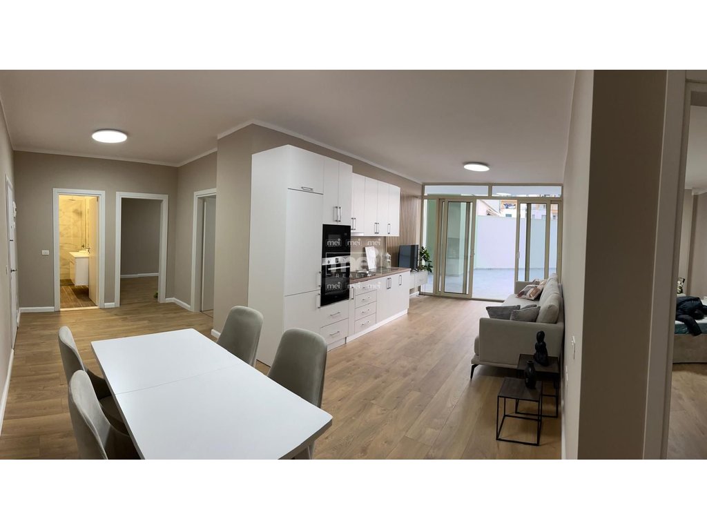 SHITET APARTAMENT 3+1+2+VERANDE NE VOLLGA! 4
