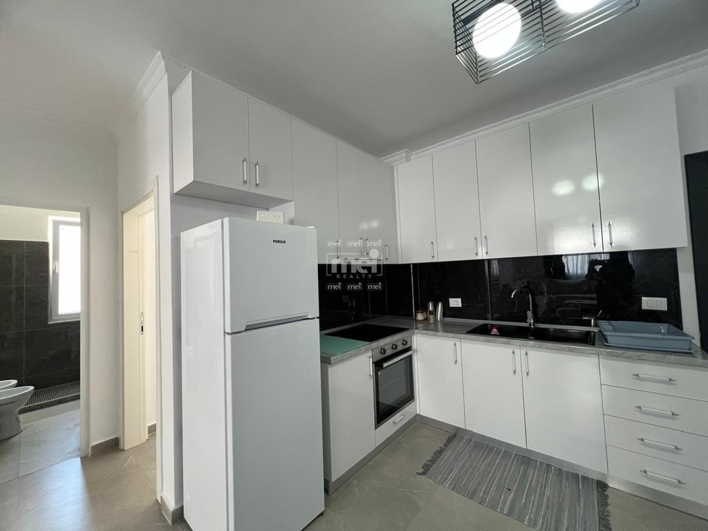 JEPET ME QIRA APARTAMENT 2+1 NE PLAZH HEKURUDHA ! 5
