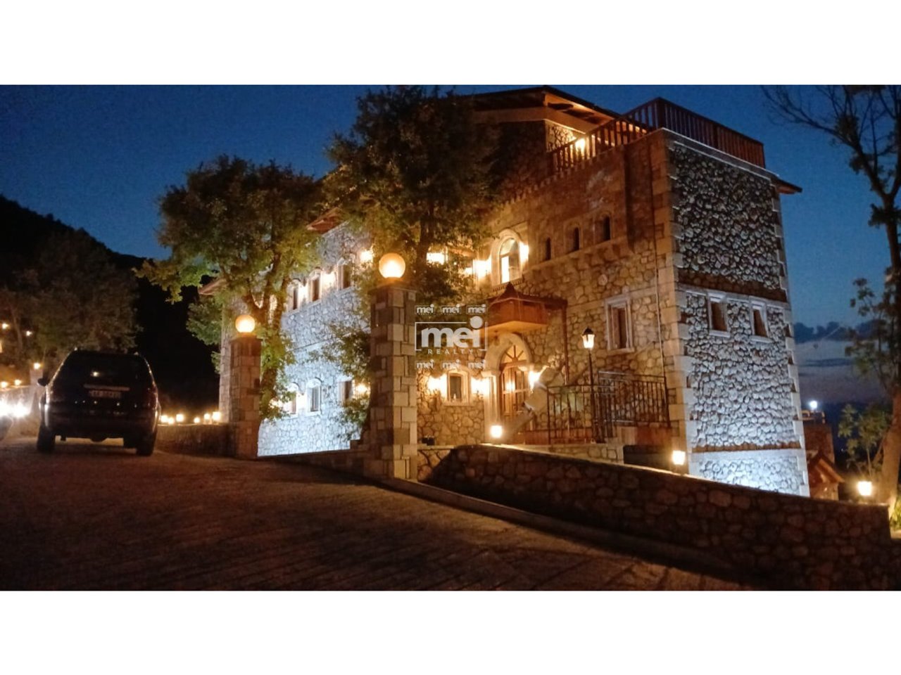GUESTHOUSE FOR SALE IN KLOS!