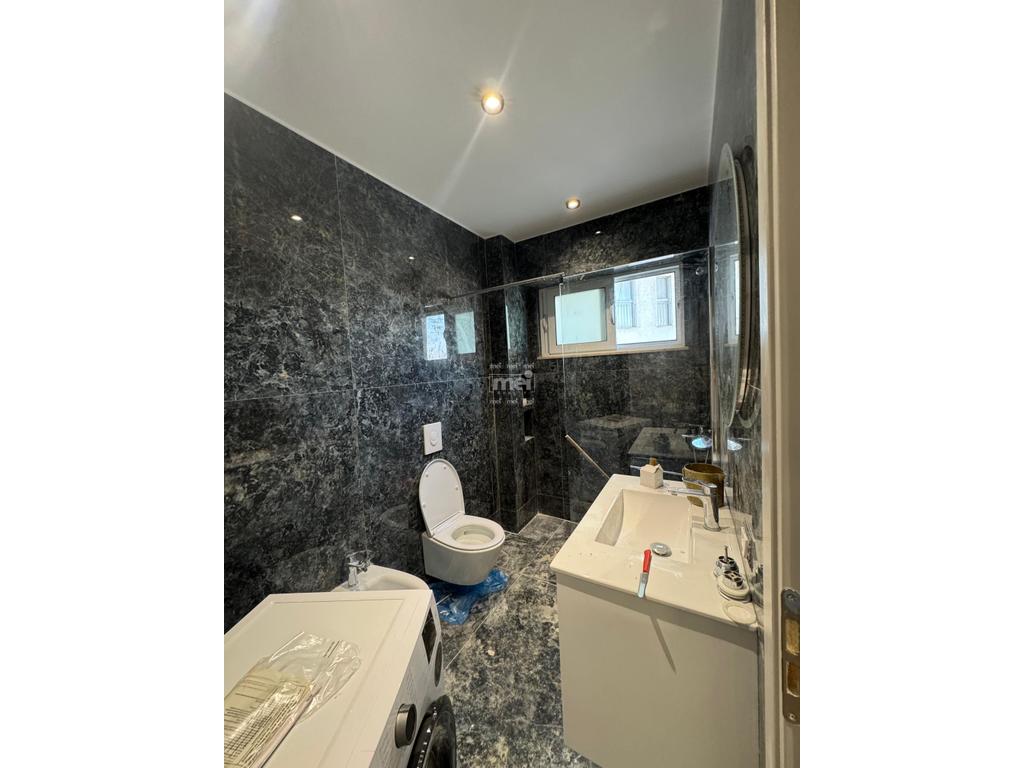 JEPET ME QIRA APARTAMENT 2 +1 NE LAGJEN 17! 9