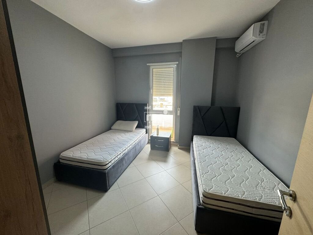 JEPET ME QIRA APARTAMENT 2+1+2 PRANE ISH RAJONIT! 4