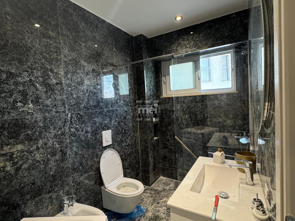 JEPET ME QIRA APARTAMENT 2 +1 NE LAGJEN 17!