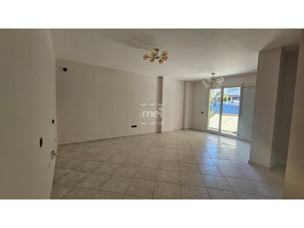 SHITET APARTAMENT 2+1 TEK VILA E ZOGUT