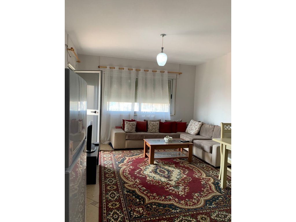 JEPET ME QIRA APARTAMENT ME PAMJE NGA DETI ! 1