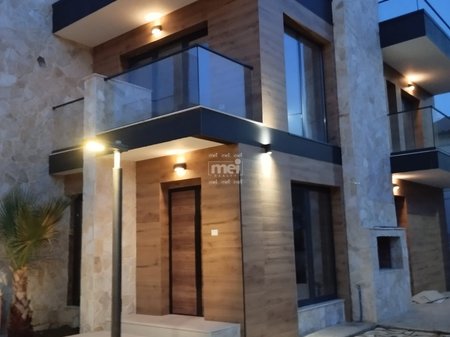VILLA DUPLEX IN VENDITA A GOLEM!