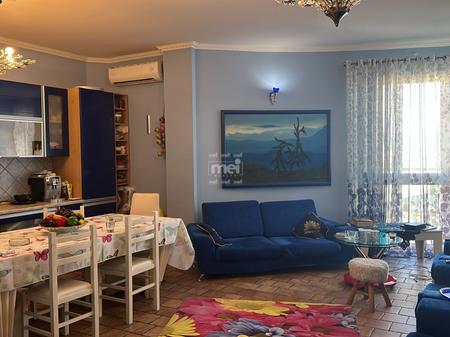 JEPET ME QIRA APARTAMENT 1+1 NE QENDER TE DURRESIT !