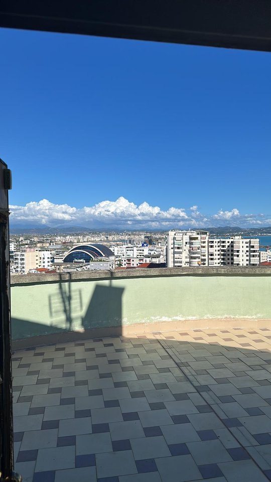 AFFITTASI APPARTAMENTO 1+1 NEL CENTRO DI DURAZZO!
