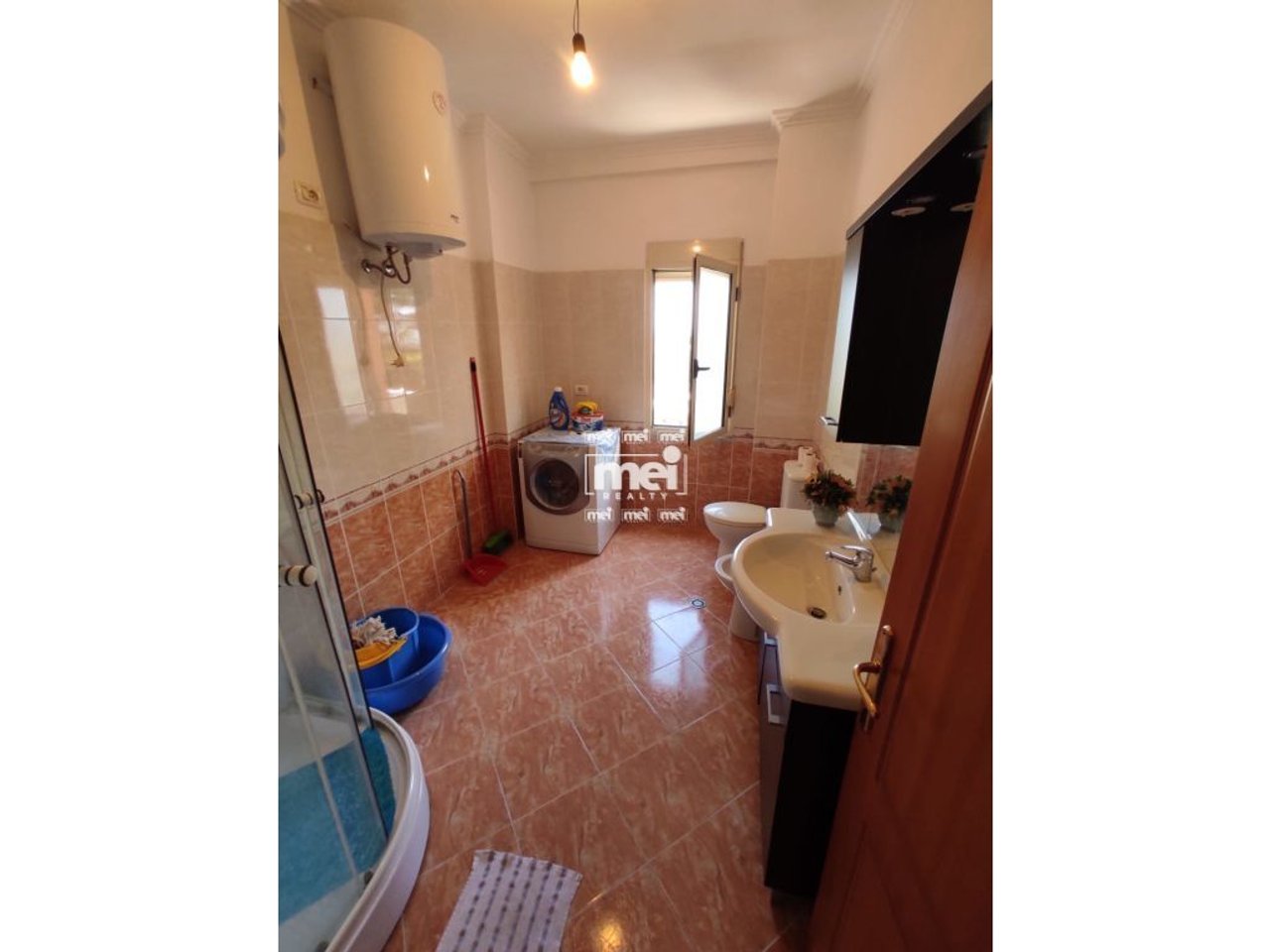 JEPET ME QIRA APARTAMENT 2+1 TEK VILA E ZOGUT!