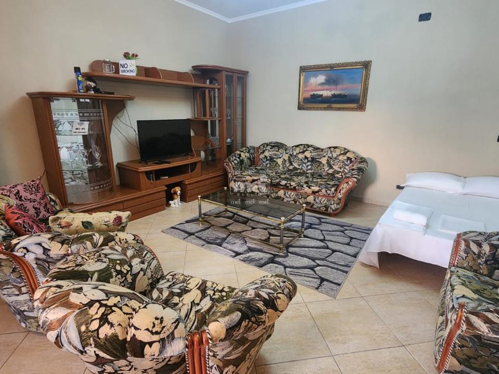 JEPET ME QIRA APARTAMENT 2+1 NE QENDER TE DURRESIT !