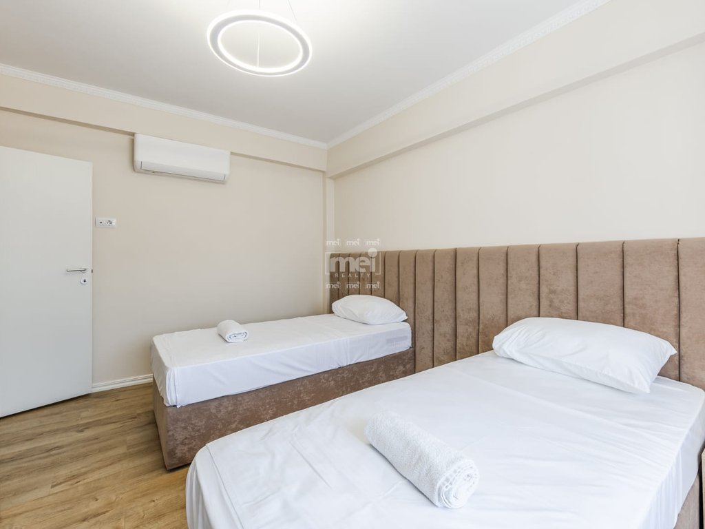 SHITET APARTAMENT 2+1 TE RRUGA E RE E PORTIT! 1