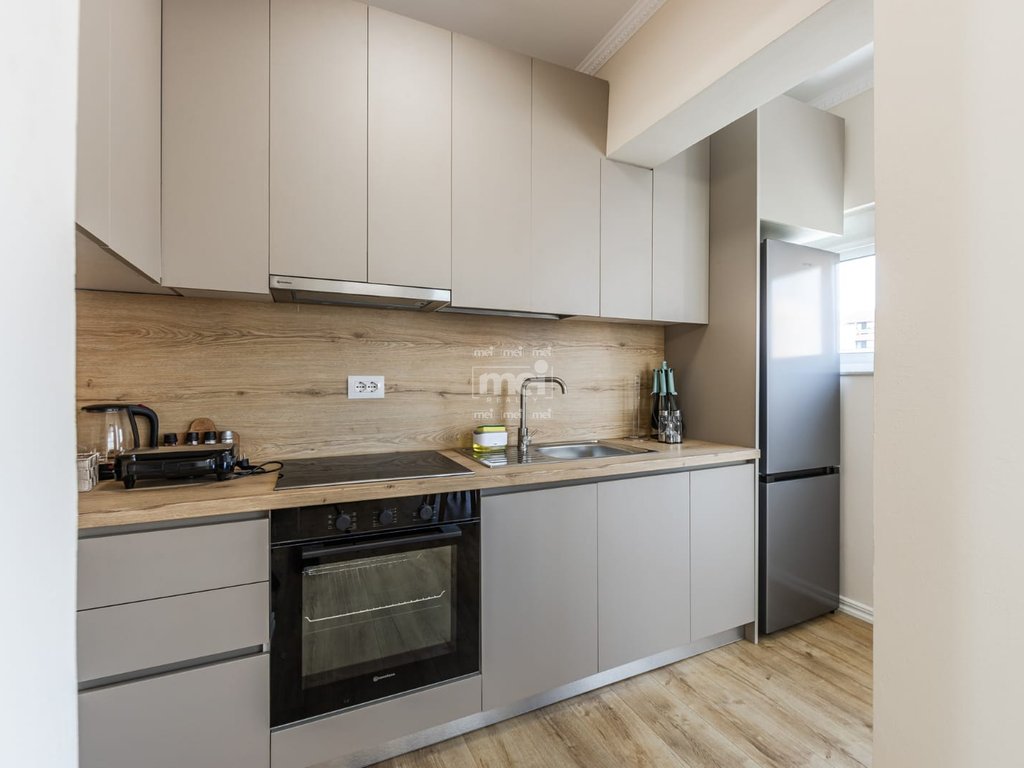SHITET APARTAMENT 2+1 TE RRUGA E RE E PORTIT! 12