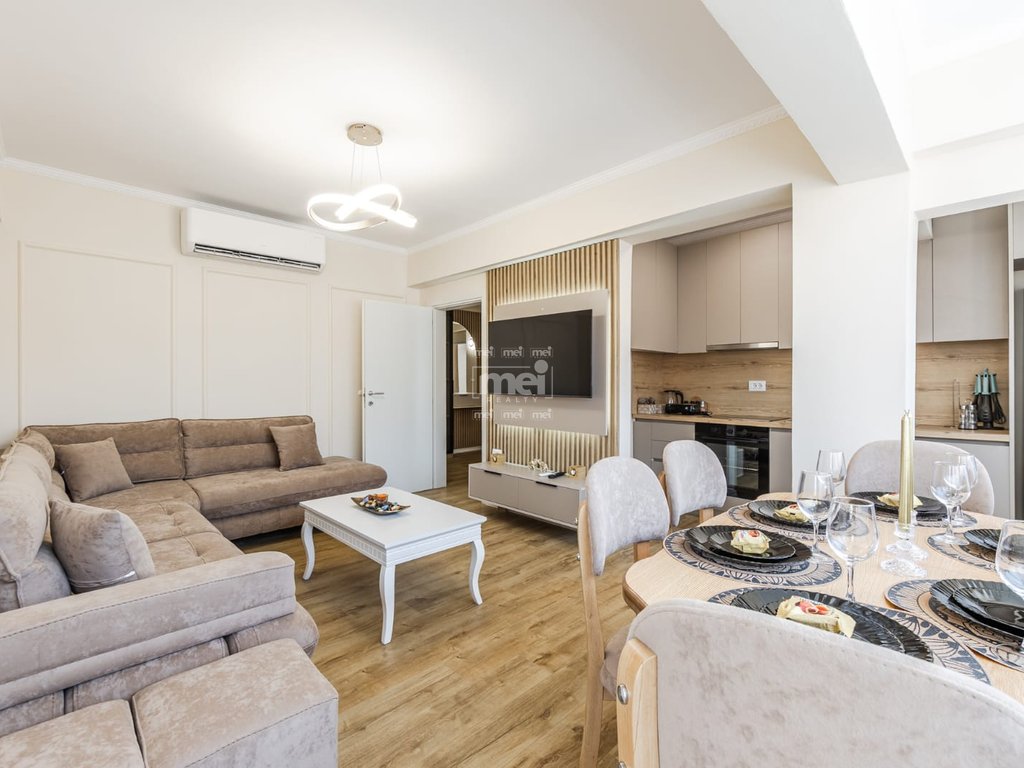 SHITET APARTAMENT 2+1 TE RRUGA E RE E PORTIT! 13
