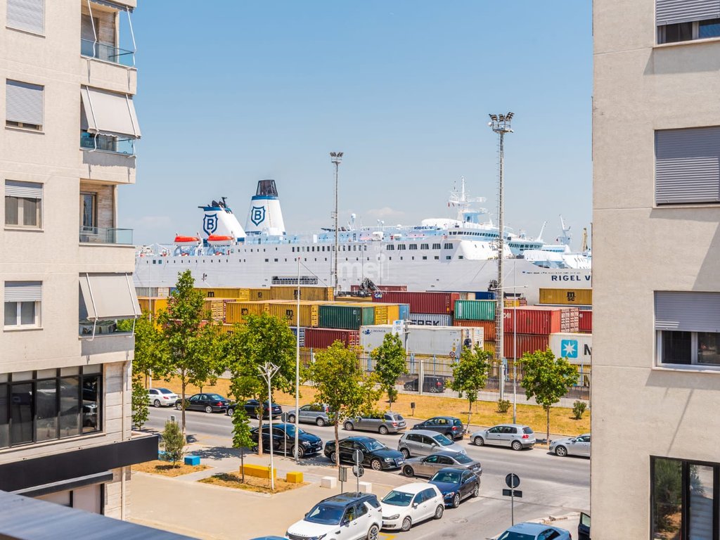 SHITET APARTAMENT 2+1 TE RRUGA E RE E PORTIT! 17
