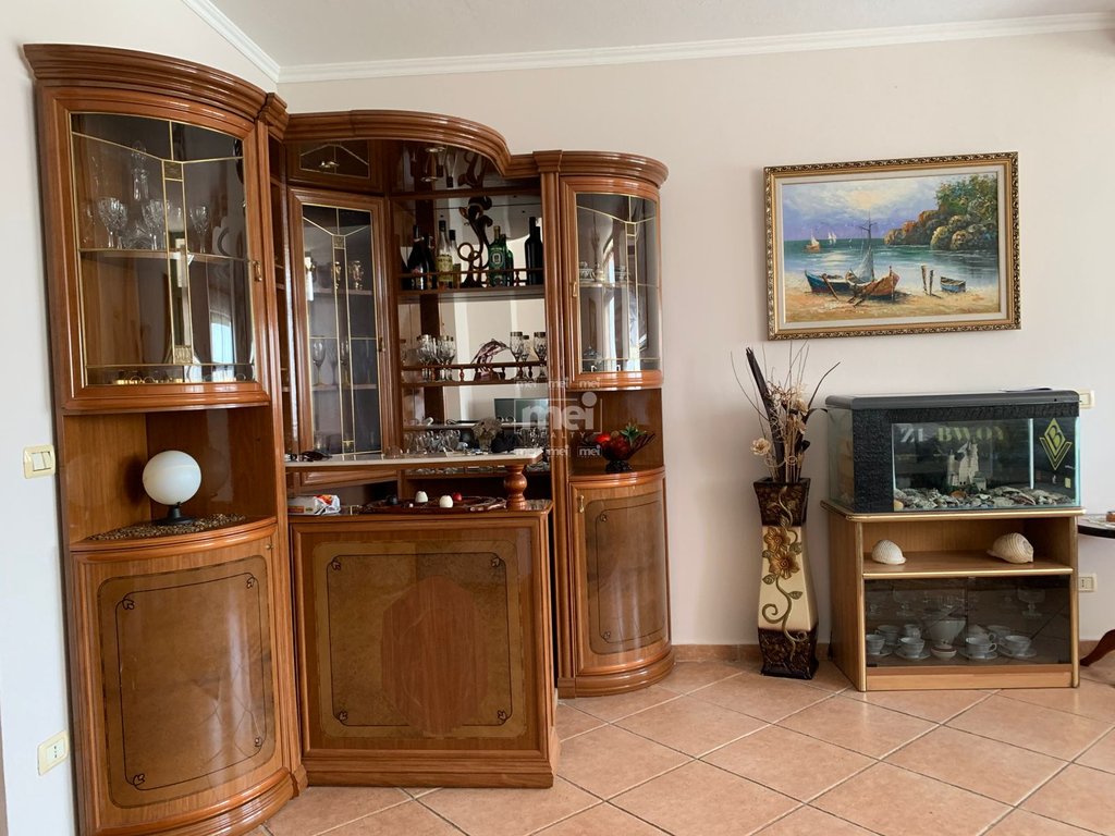 JEPET ME QIRA APARTAMENT 2+1+2 NE VOLLGA  ! 7