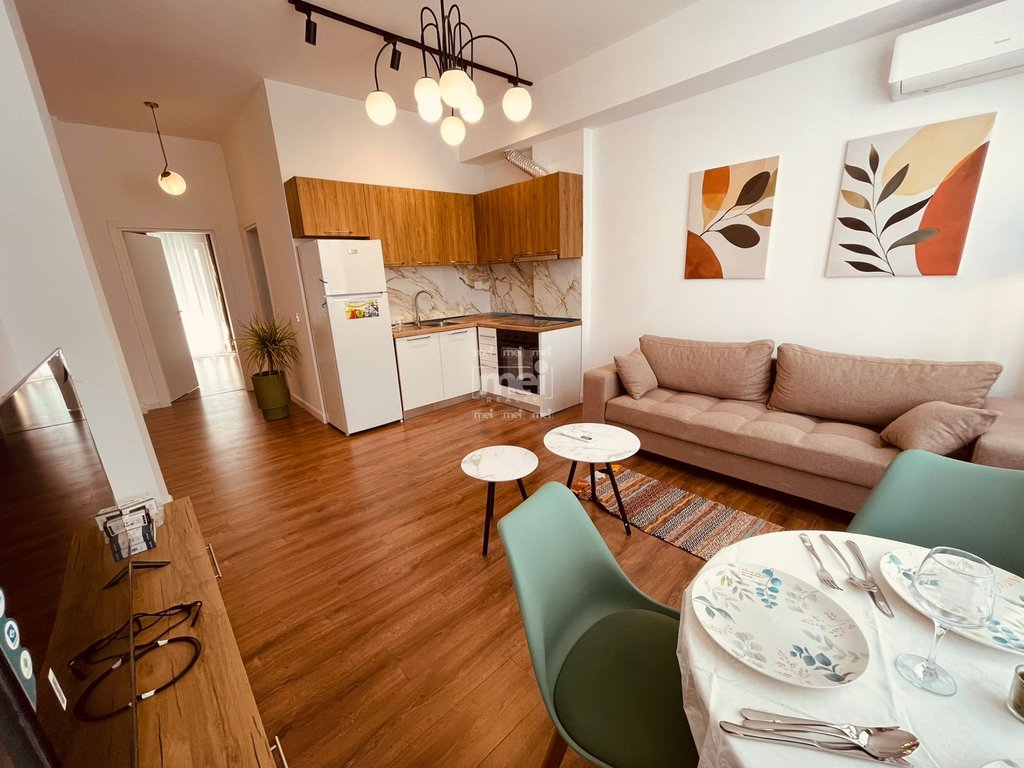 JEPET ME QIRA APARTAMENT 1+1 TEK RROTA KUQE!