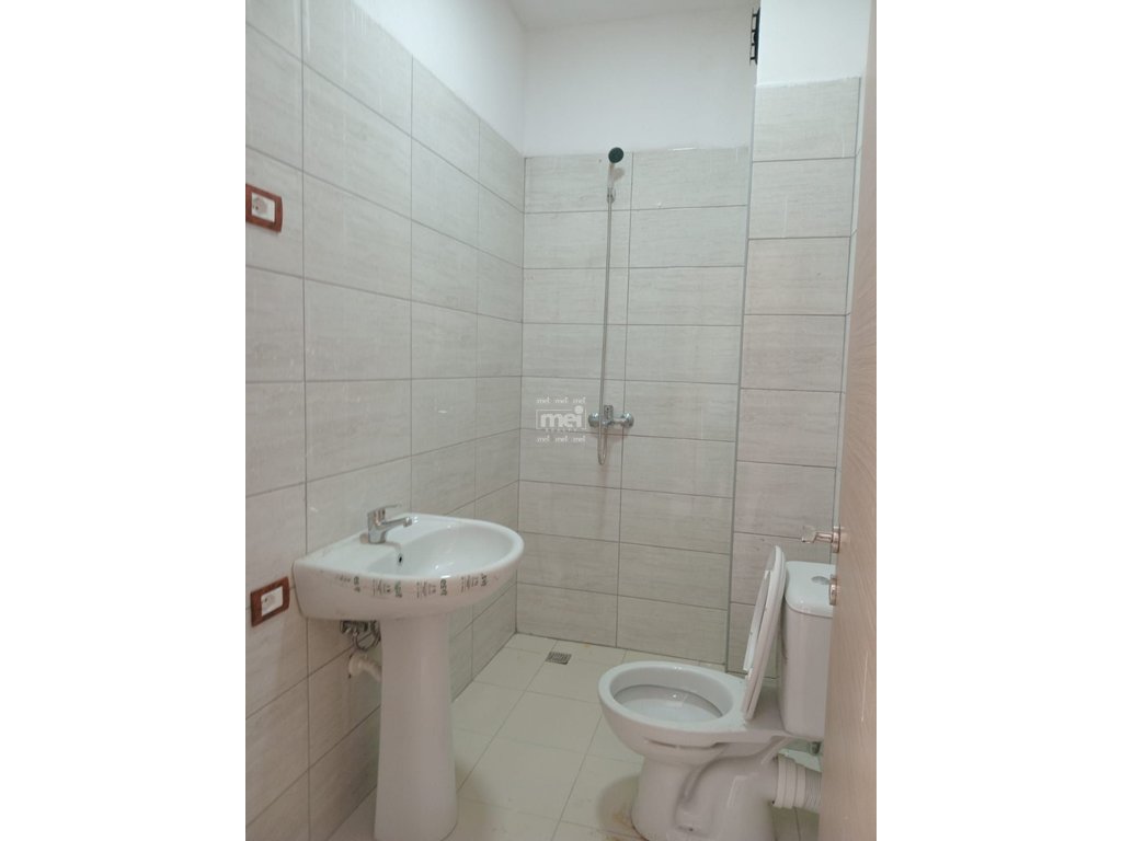 JEPET ME QIRA APARTAMENT 3+1+2 PRANE UJESJELLESIT! 9