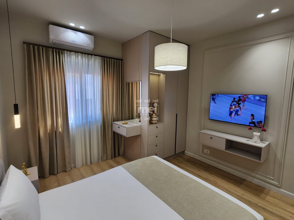 SHITET APARTAMENT 1+1 TE ILIRIA PLAZH! 9