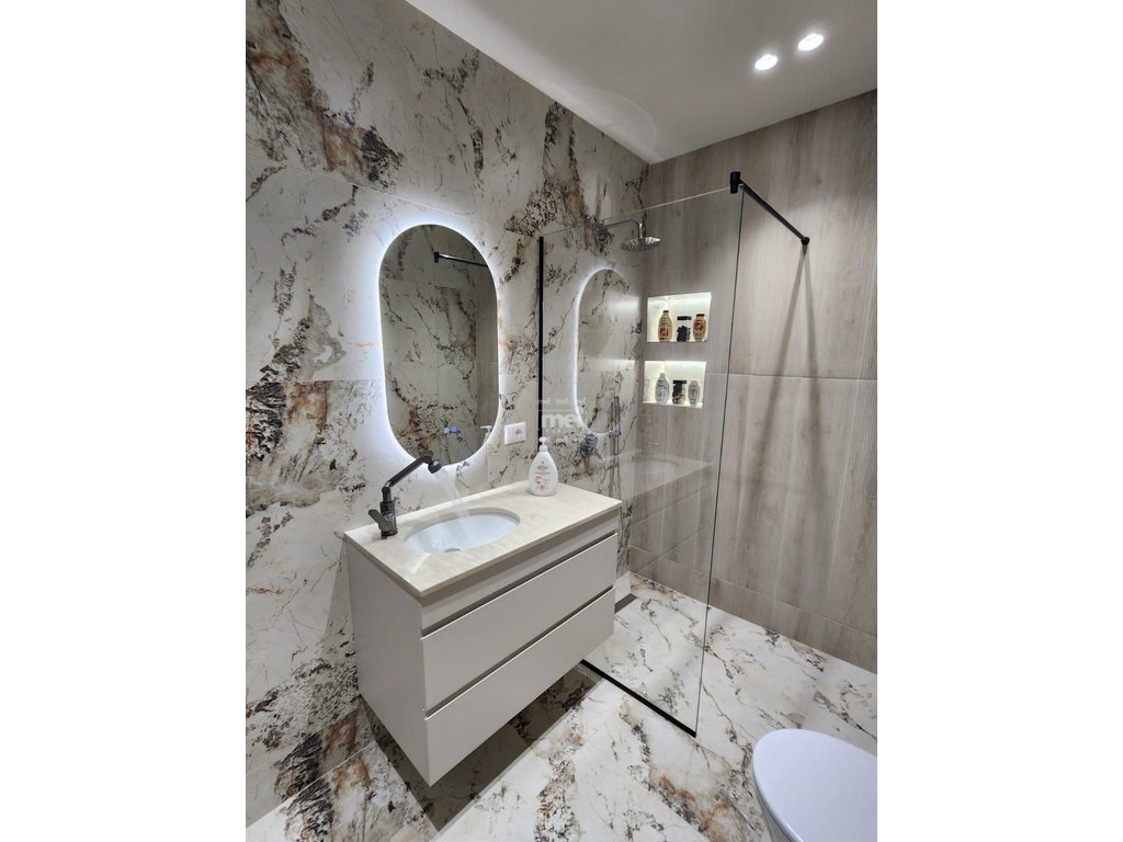 SHITET APARTAMENT 1+1 TE ILIRIA PLAZH! 12