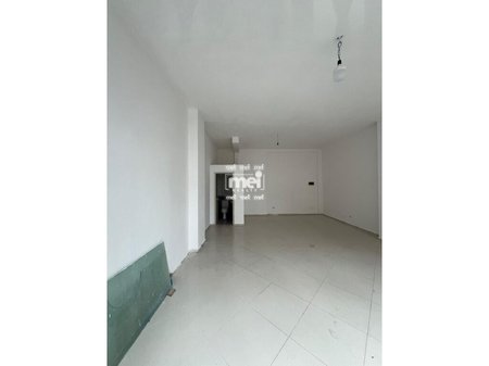 BUSINESS PREMISES FOR RENT NEAR THE STADIUM!