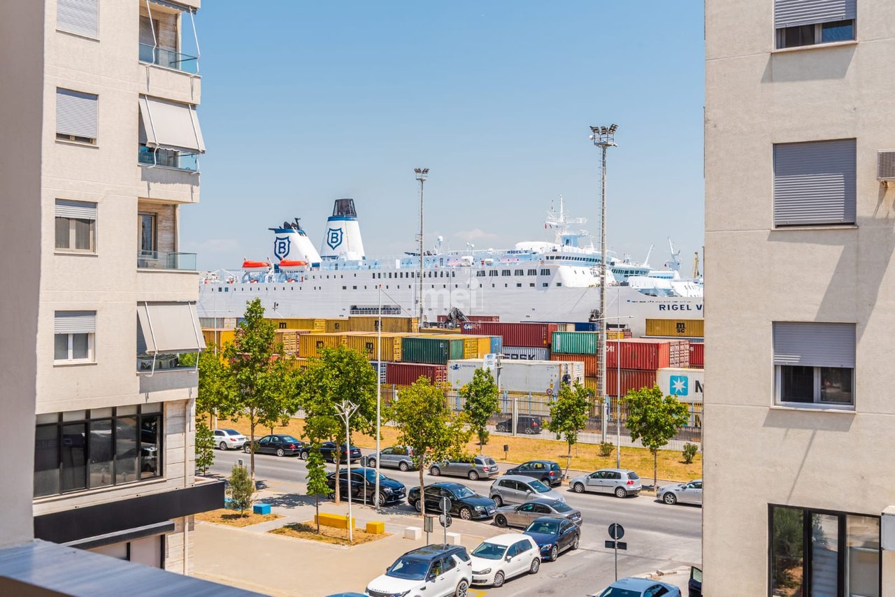 VENDESI APPARTAMENTO 2+1 IN VIA NUOVA DEL PORTO!