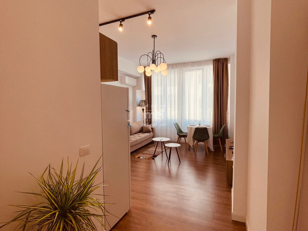JEPET ME QIRA APARTAMENT 1+1 TEK RROTA KUQE!