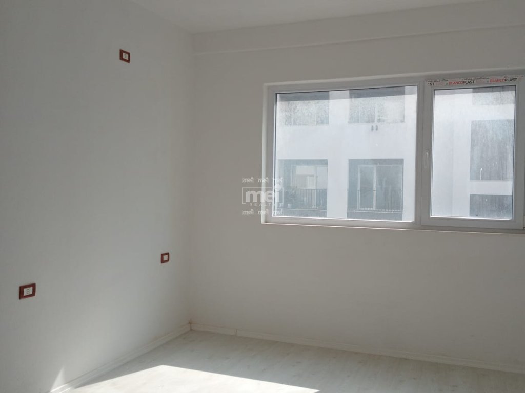 JEPET ME QIRA APARTAMENT 3+1+2 PRANE UJESJELLESIT!