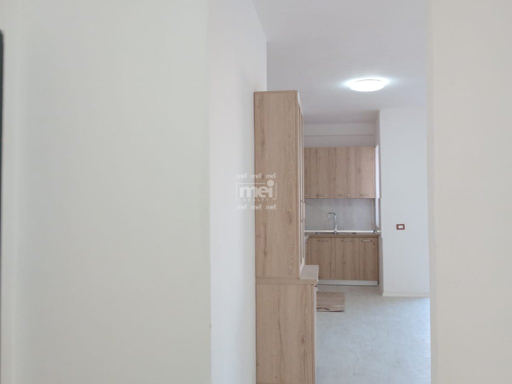 JEPET ME QIRA APARTAMENT 3+1+2 PRANE UJESJELLESIT!