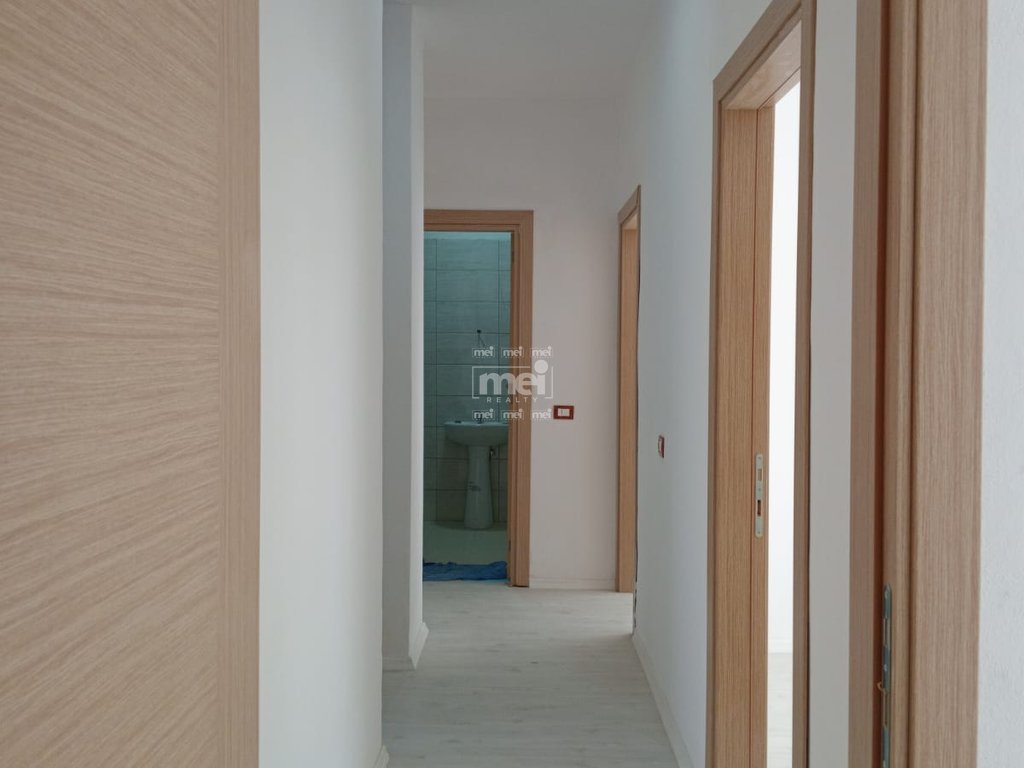 JEPET ME QIRA APARTAMENT 3+1+2 PRANE UJESJELLESIT!