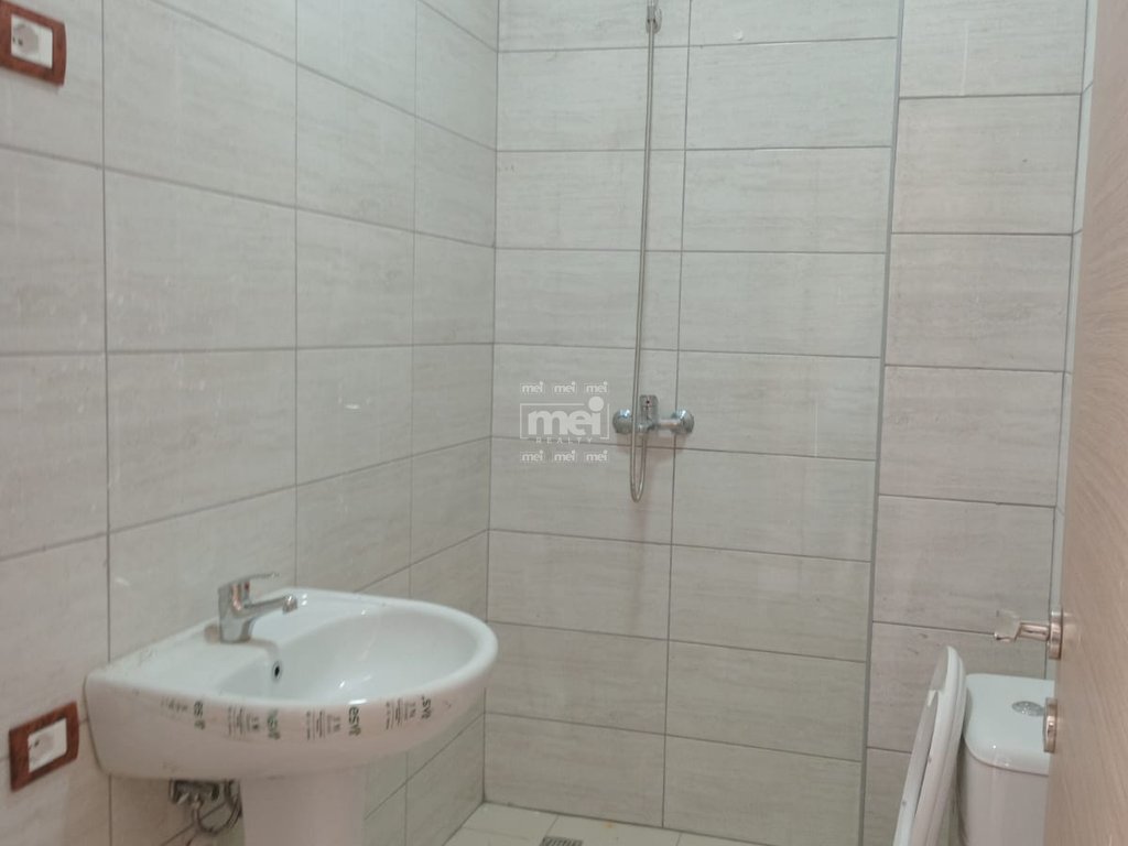 JEPET ME QIRA APARTAMENT 3+1+2 PRANE UJESJELLESIT!