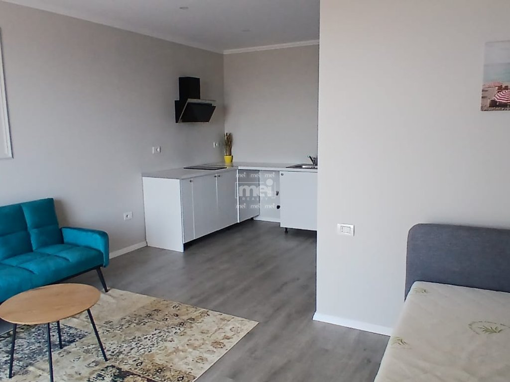 SHITET GARSIONER ME PAMJE NGA DETI PRANE STACIONIT TE TRENIT!