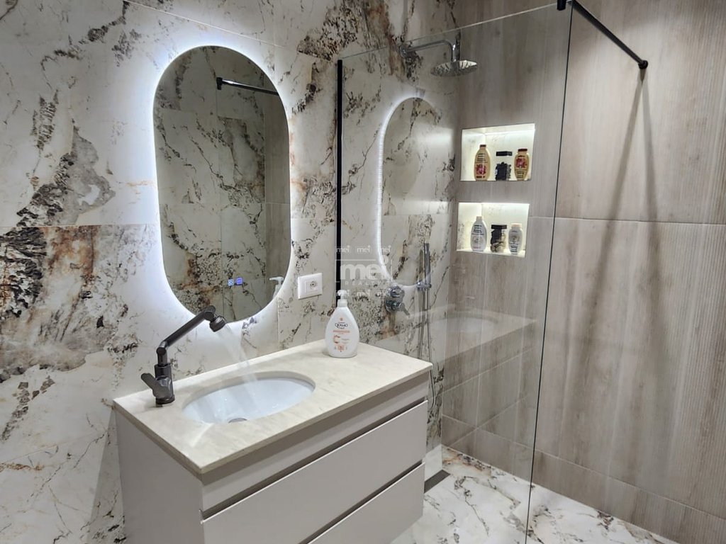 SHITET APARTAMENT 1+1 TE ILIRIA PLAZH!