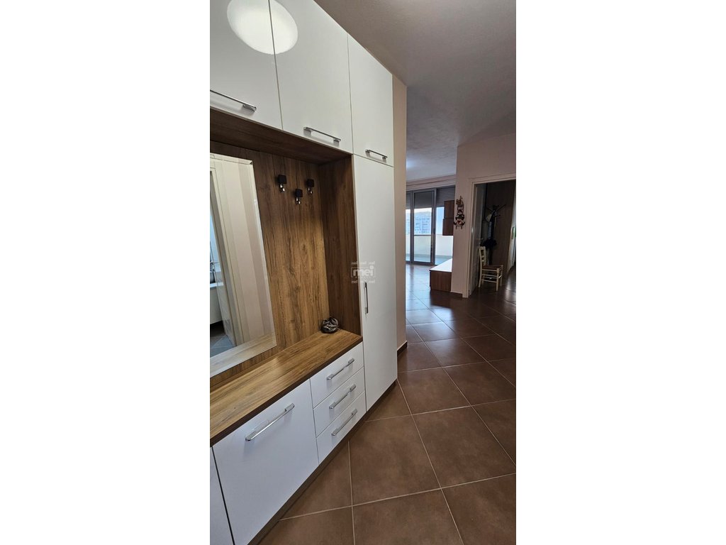 JEPET ME QIRA APARTAMENT 2+1 TEK ISH URT-ja! 3
