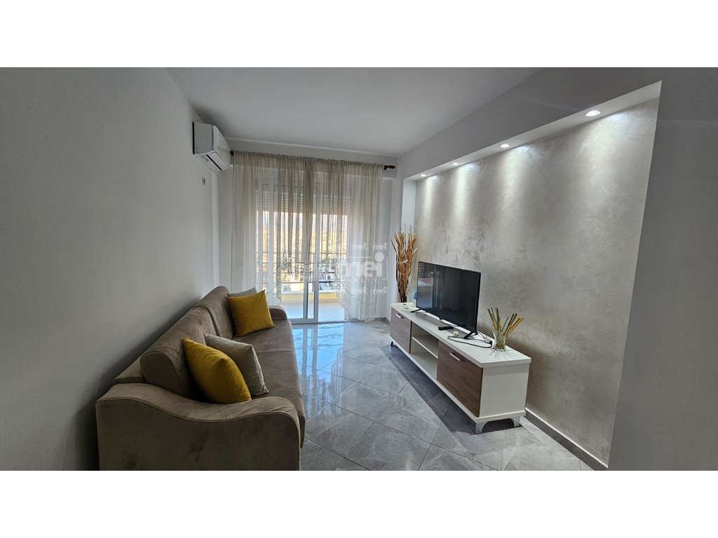 JEPET ME QIRA APARTAMENT 1+1 TEK ISH PARKU AUTOBUZAVE
