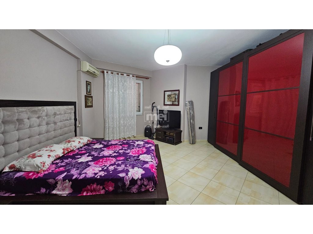SHITET APARTAMENT 2+1+2 TEK PALLATI I SPORTIT! 5