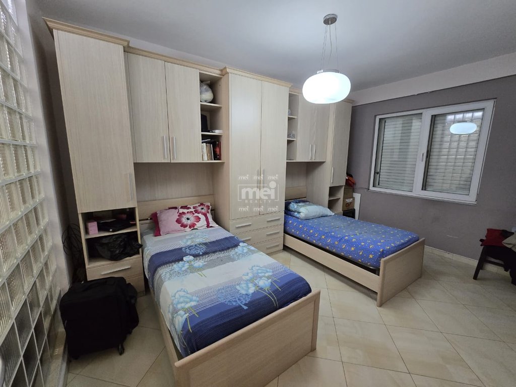 SHITET APARTAMENT 2+1+2 TEK PALLATI I SPORTIT! 7