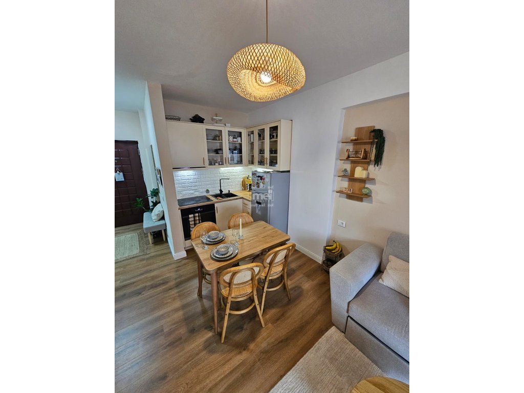 SHITET APARTAMENT 1+1 NE SHKEMB KAVAJE! 2