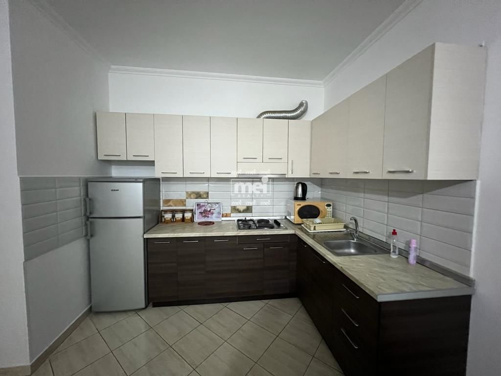 JEPET ME QIRA APARTAMENT 1+1 TEK RROTA KUQE ME PAMJE NGA DETI 1
