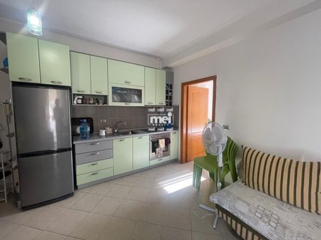 VENDESI APPARTAMENTO 1+1 MALI ROBIT!