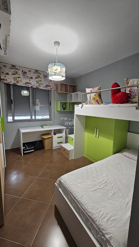 JEPET ME QIRA APARTAMENT 2+1 TEK ISH URT-ja!