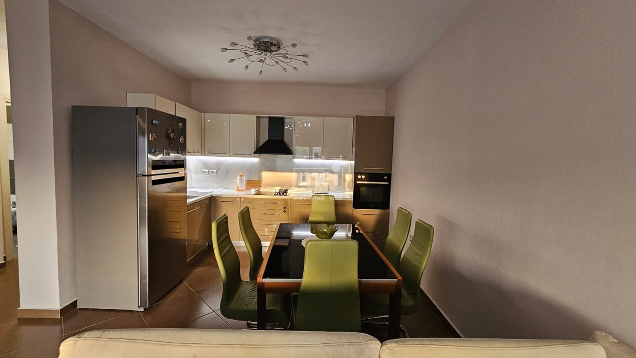 JEPET ME QIRA APARTAMENT 2+1 TEK ISH URT-ja!